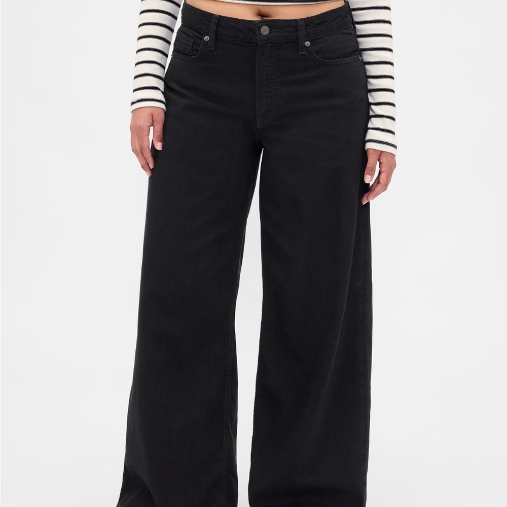GAP- Ultrasoft Curvy Baggy Mid Rise Jeans
